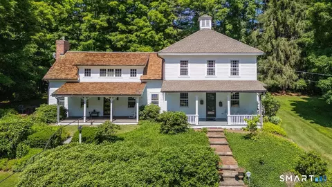 40 Ruffin Rd, Woodbury, CT 06798
