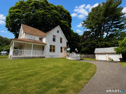 39 13th St, Norwich, CT 06360