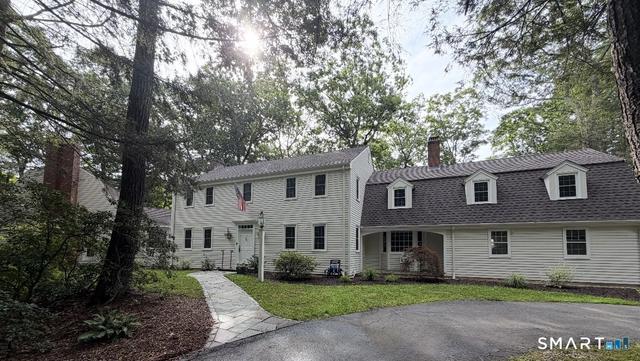 10 Metacomet Rd, Farmington, CT 06032