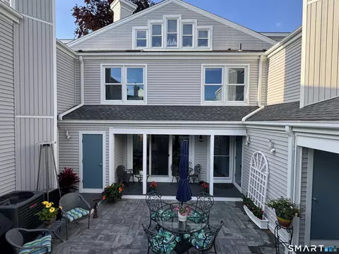 175 S End Rd #B14, East Haven, CT 06512