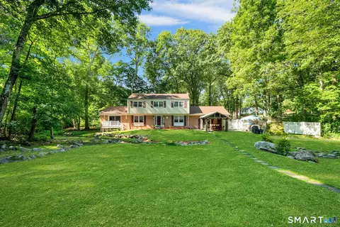 31 Granite Dr, Norwalk, CT 06850