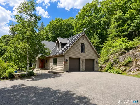 Exterior - 44 Pine Rd, Colebrook, CT 06021 photo 3 of 8