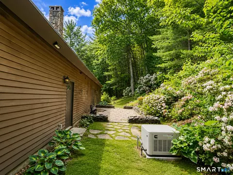 Exterior - 44 Pine Rd, Colebrook, CT 06021 photo 5 of 8
