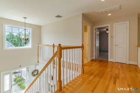 Entry Way - 9 Streamside Ln #9, Berlin, CT 06037 photo 2 of 4