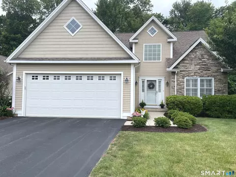 9 Streamside Ln #9, Berlin, CT 06037