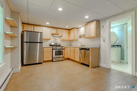 Kitchen - 9 Streamside Ln #9, Berlin, CT 06037 photo 3 of 3