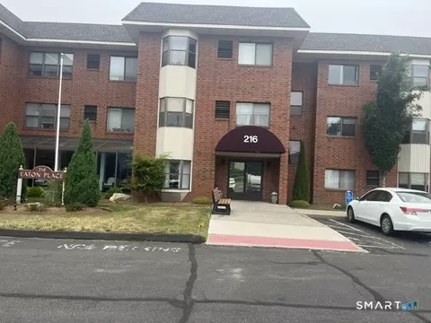216 Quinnipiac Ave #101, North Haven, CT 06473