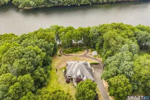 282 Tepi Dr, Southbury, CT 06488
