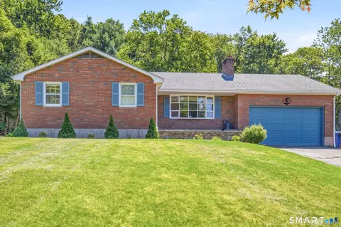 3 Burr St, Portland, CT 06480