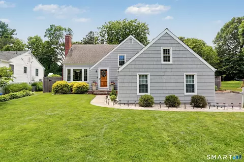 15 Scribner Ave, Norwalk, CT 06854