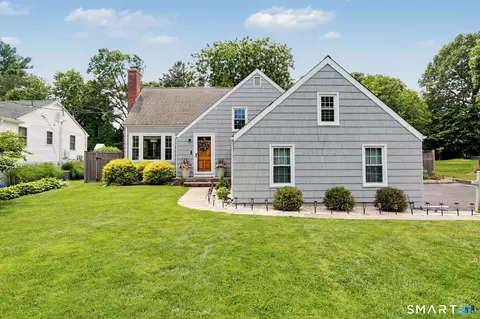15 Scribner Ave, Norwalk, CT 06854