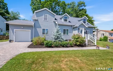 142 Bamford Ave, Watertown, CT 06779