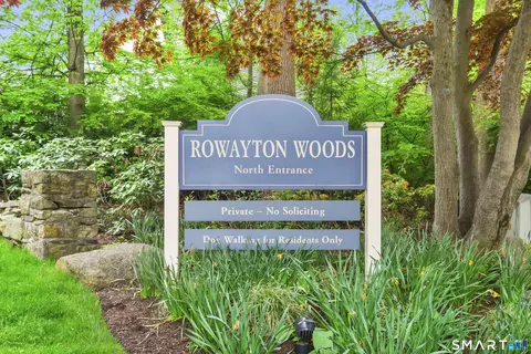 22 Rowayton Woods Dr #22, Norwalk, CT 06854