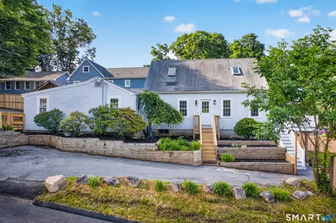 205 Flanders Rd, Niantic, CT 06357