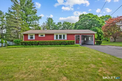 106 Ridgewood Rd, Wallingford, CT 06492