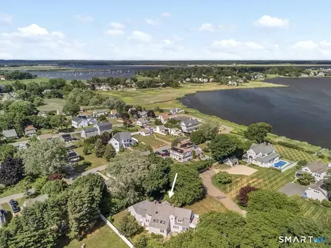5 Cove Lndg, Old Saybrook, CT 06475