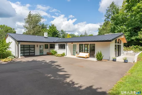 5 Windsor Rd, North Haven, CT 06473