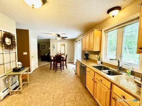 Kitchen - 92 State Ave, Killingly, CT 06241 photo 4 of 5