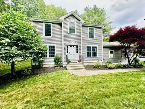 92 State Ave, Killingly, CT 06241