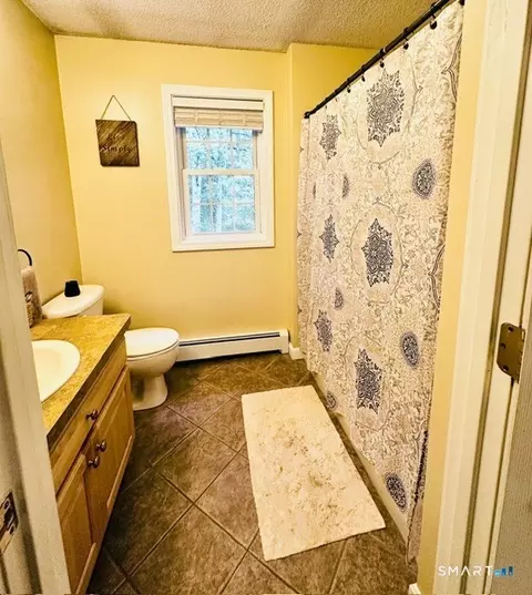 Bath - 92 State Ave, Killingly, CT 06241 photo 1 of 2
