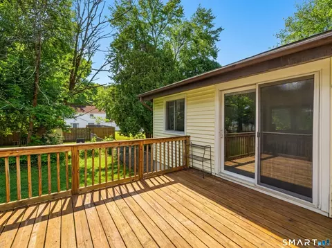 Exterior - 6 Pennywise Ln, Ledyard, CT 06339 photo 3 of 7