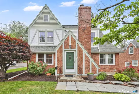 76 Somerset St, Wethersfield, CT 06109