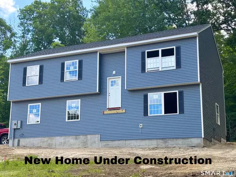 19 Zoldak Dr, Windham, CT 06256