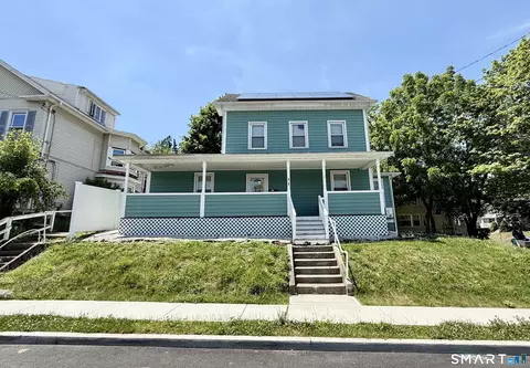 11 Silver St, Meriden, CT 06450