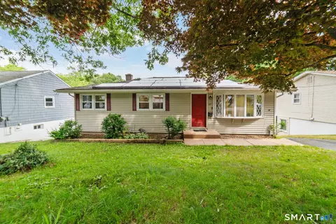 21 Fountain Ter, New Haven, CT 06515