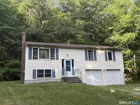 658 Shewville Rd, Ledyard, CT 06339