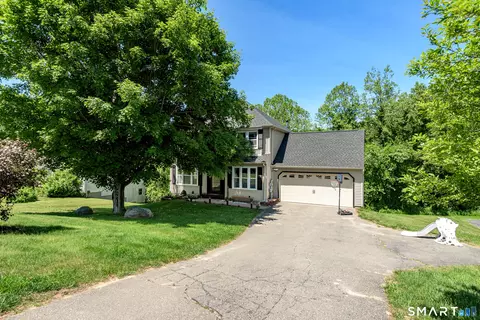 10 Dawns Rd, New Milford, CT 06776