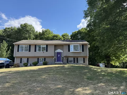 36 Laurel St, Enfield, CT 06082