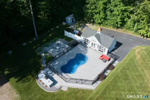 26 Chittenden Rd, Amston, CT 06231