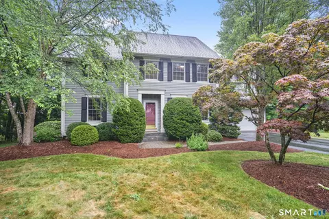 10 Sidney Way #10, Simsbury, CT 06070