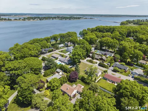 View/Area - 86 Fenwood Dr, Old Saybrook, CT 06475 photo 3 of 5