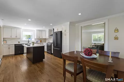 Kitchen - 86 Fenwood Dr, Old Saybrook, CT 06475 photo 1 of 6