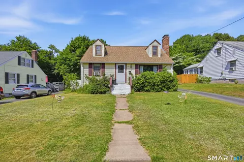 80 Lenox St, Manchester, CT 06040
