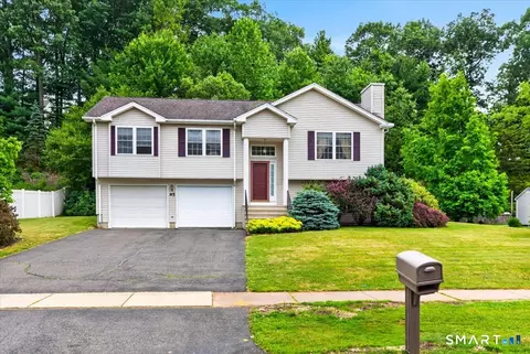 95 Folly Brook Ln, Manchester, CT 06040