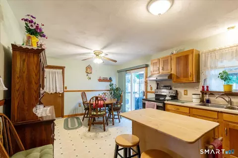 Kitchen - 24 Joan St, Killingly, CT 06239 photo 2 of 2