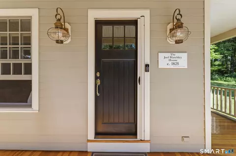 Entry Way - 1308 Durham Rd, Madison, CT 06443 photo 1 of 3