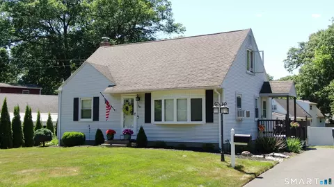 30 Sidor Dr, Enfield, CT 06082