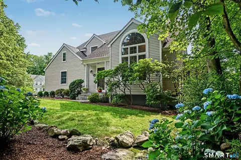 117 Edward Pl, Stamford, CT 06905