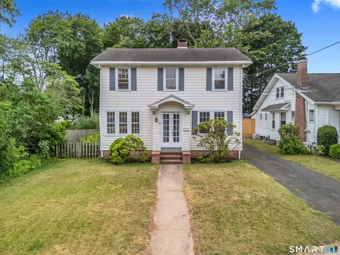 80 Russell St, Hamden, CT 06517
