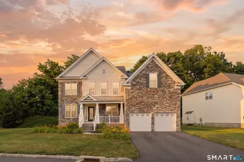 10 Reid Ln, Bethel, CT 06801