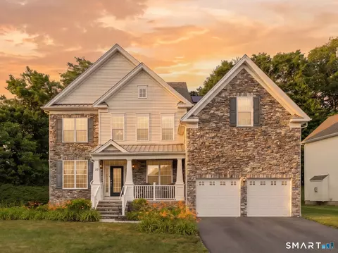 10 Reid Ln, Bethel, CT 06801