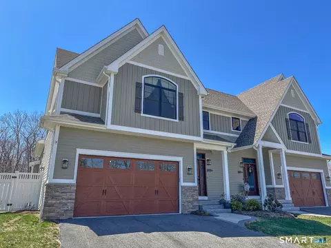 201 Edgewater Cir #B, East Hampton, CT 06424