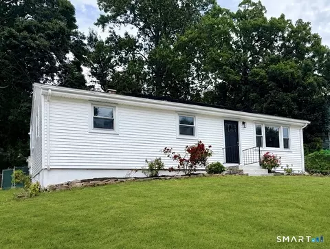 51 Beechwood Rd, Oakdale, CT 06370