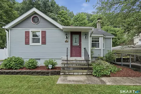 281 East St, Wolcott, CT 06716