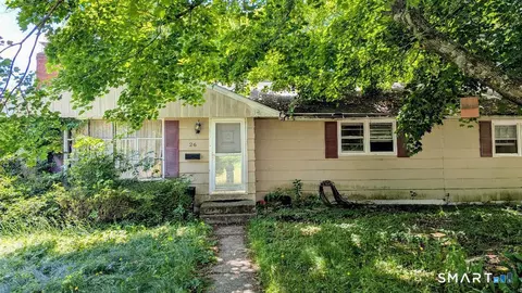 26 Dydo Dr, Uncasville, CT 06382