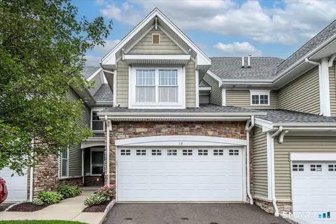 18 Lawrence Ave #18, Danbury, CT 06810